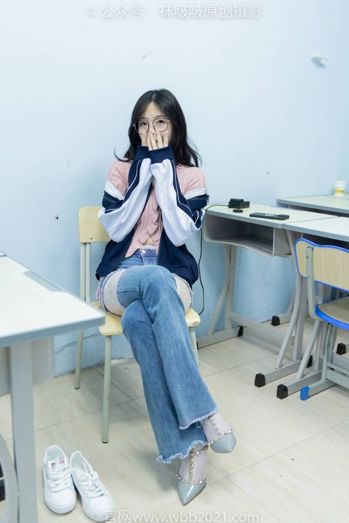 BoBoSocks袜啵啵 NO.566 小甜豆 板鞋、白网袜白蕾丝、校服、牛仔裤 [146P-1V-9.5GB]-图屿X