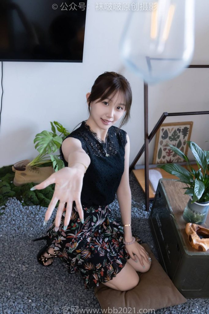 BoBoSocks袜啵啵 NO.567 香菜 高跟鞋、薄肉丝（脚尖透明款）、裸足 [150P-1V-8.0GB]-图屿X