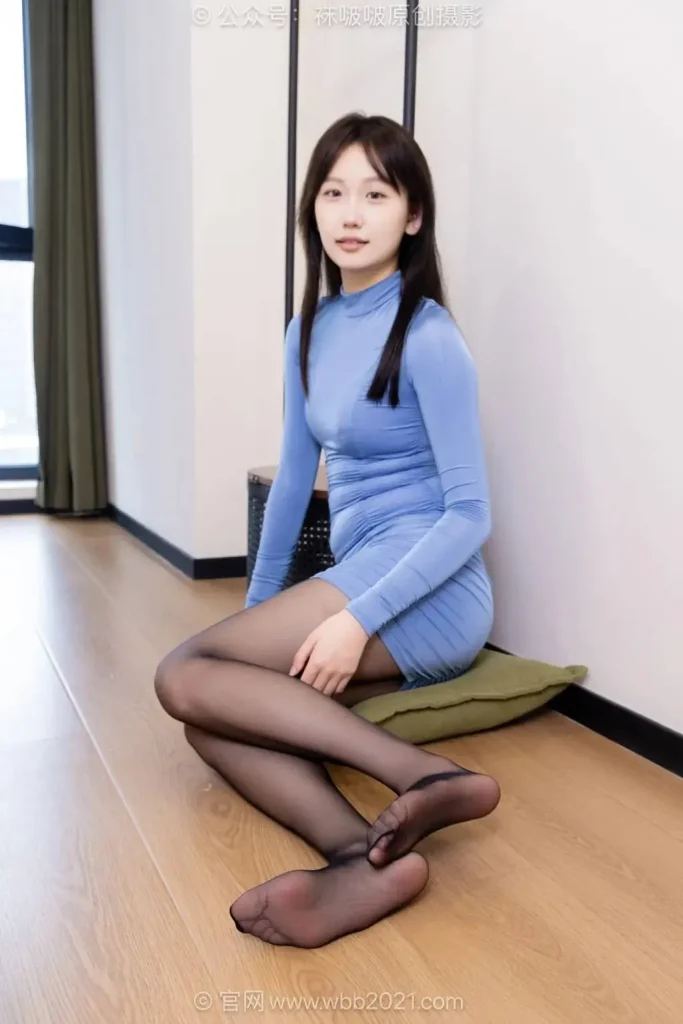 BoBoSocks袜啵啵 NO.605 香菜 高跟长靴、薄蓝丝、薄黑丝 [148P-1V-6.9GB]-图屿X