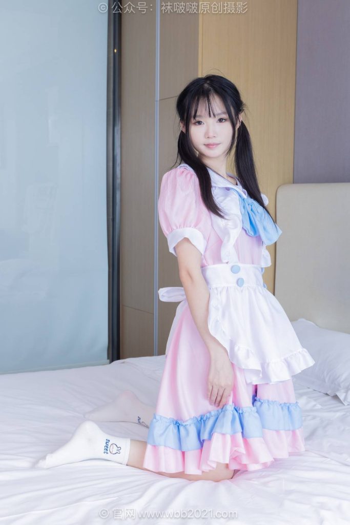 BoBoSocks袜啵啵 NO.639 甜甜圈-皮鞋、两双白棉袜、薄黑丝、女仆装 [158P-1V-6.4GB]-图屿X