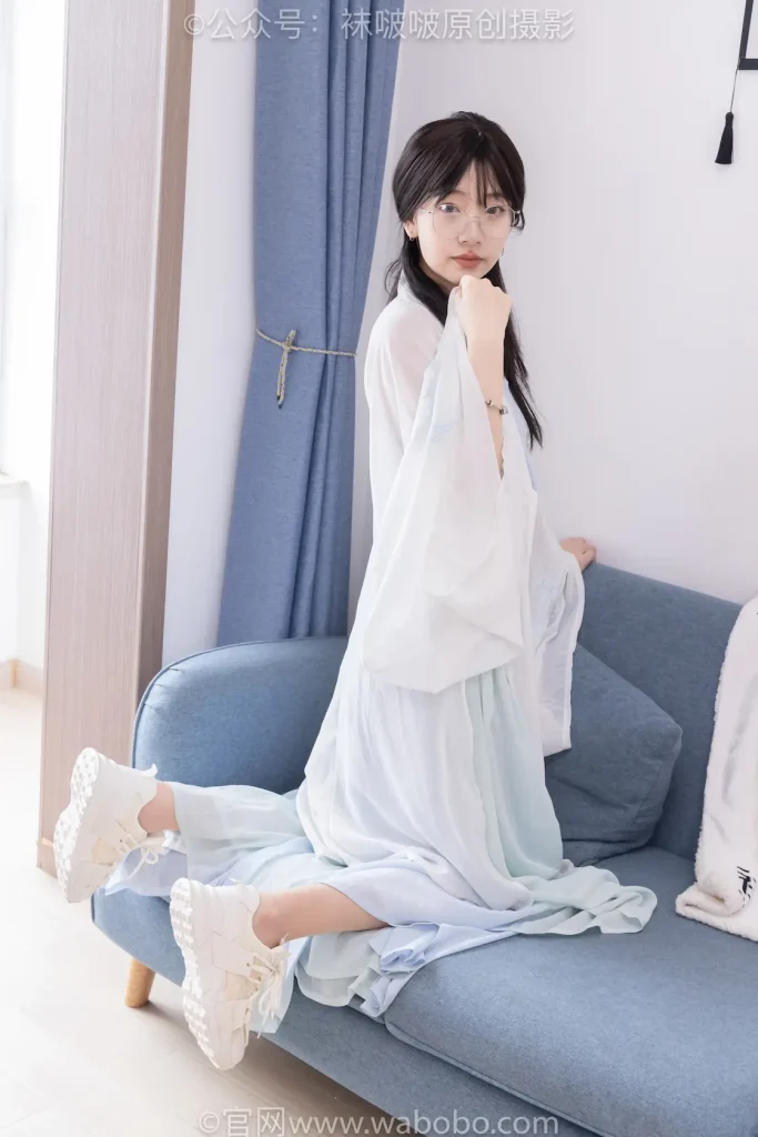 BoBoSocks袜啵啵 NO.643 小甜豆-汉服、白船袜、薄肉丝、裸足、挠痒 [164P-1V-6.7GB]-图屿X