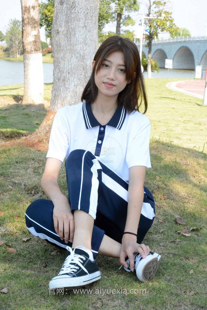 爱月下 NO.004 秀秀【浅发校服】其实我喜欢酷酷的，被安排了校服！ [130P-1V-9.9GB]-图屿X