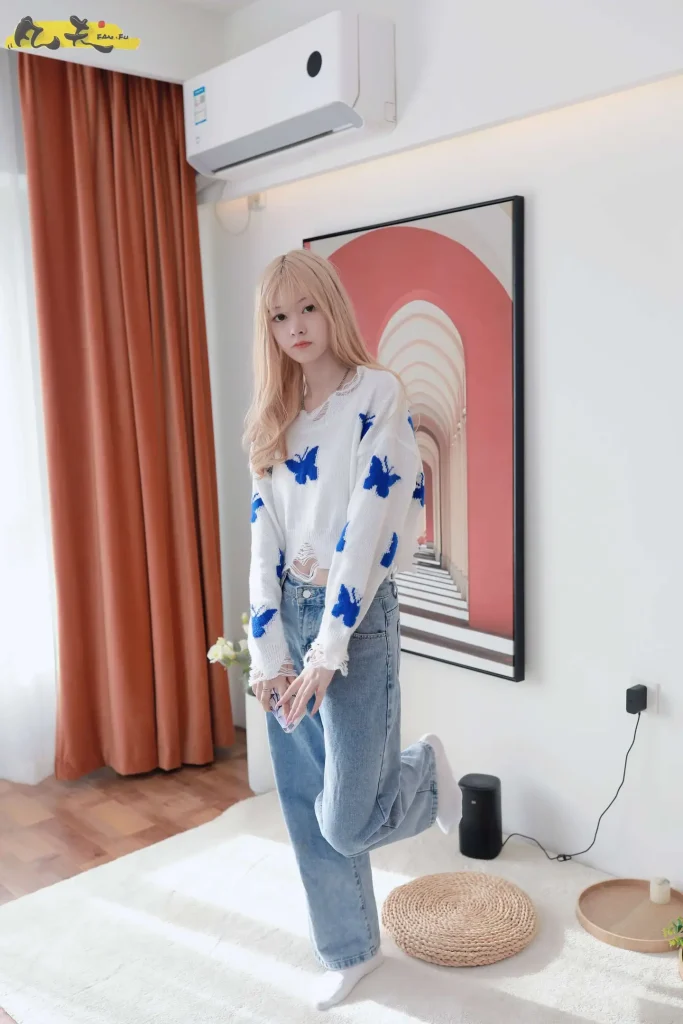 凡夫摄影 NO.004 小恩 白棉袜裸足 [184P-2V-4.0GB]-图屿X