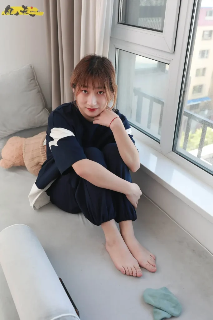 凡夫摄影 NO.005 丽娜 伊人浅笑 [190P-1V-6.5GB]-图屿X