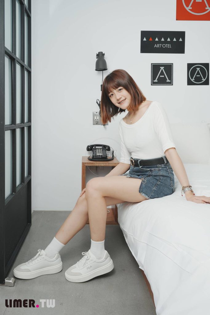 Limerence NO.036 Betty 微笑女孩极致裸足 [170P-1V-5.7GB]-图屿X