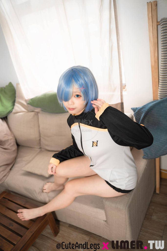 Limerence NO.099 之之雷姆穿着你的外套出现啦~里面到底有没有穿 [114P-1V-1.5GB]-图屿X