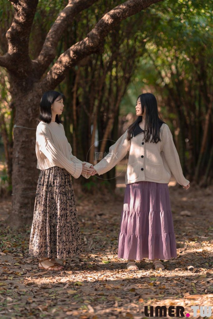 Limerence NO.103 Mona x Cosima 雙人特輯 大自然與足的親密接觸 [141P-1V-1.4GB]-图屿X