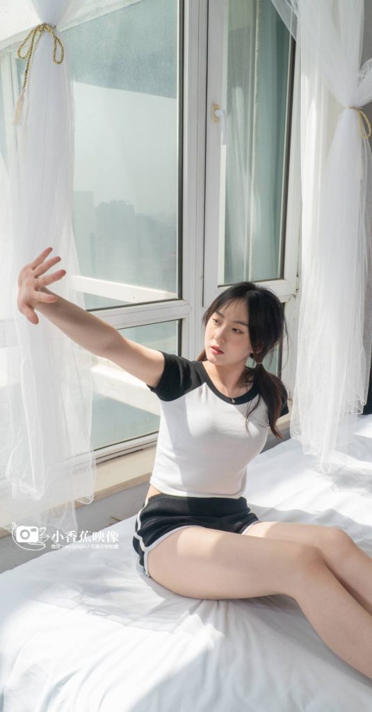 小香蕉映像 初恋小姐姐 [218P-1V-4.3GB]-图屿X