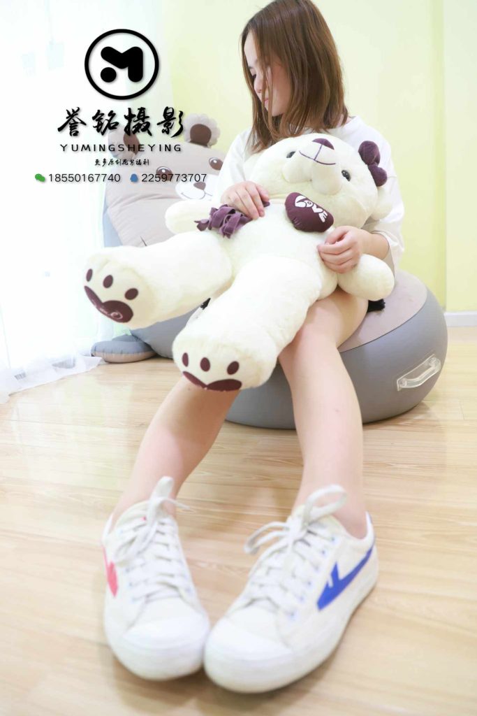 誉铭摄影2019《2019-丝袜年费专享作品》 [120P-1V-1.0GB]-图屿X