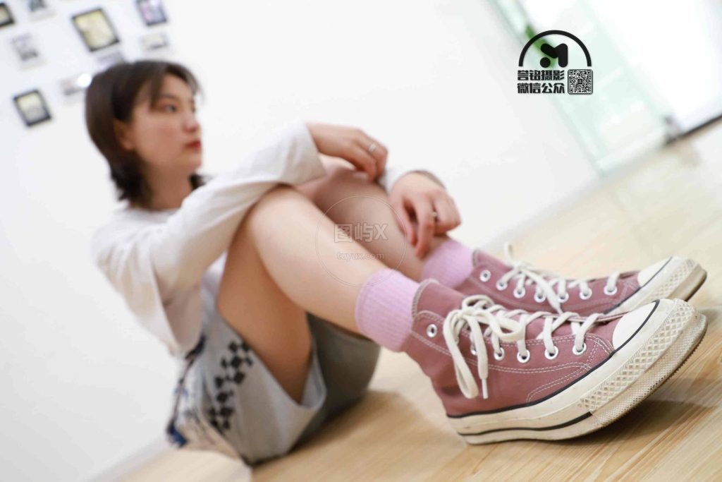 誉铭摄影2021《2021微信客户群第五套作品》 [80P-1V-950MB]-图屿X