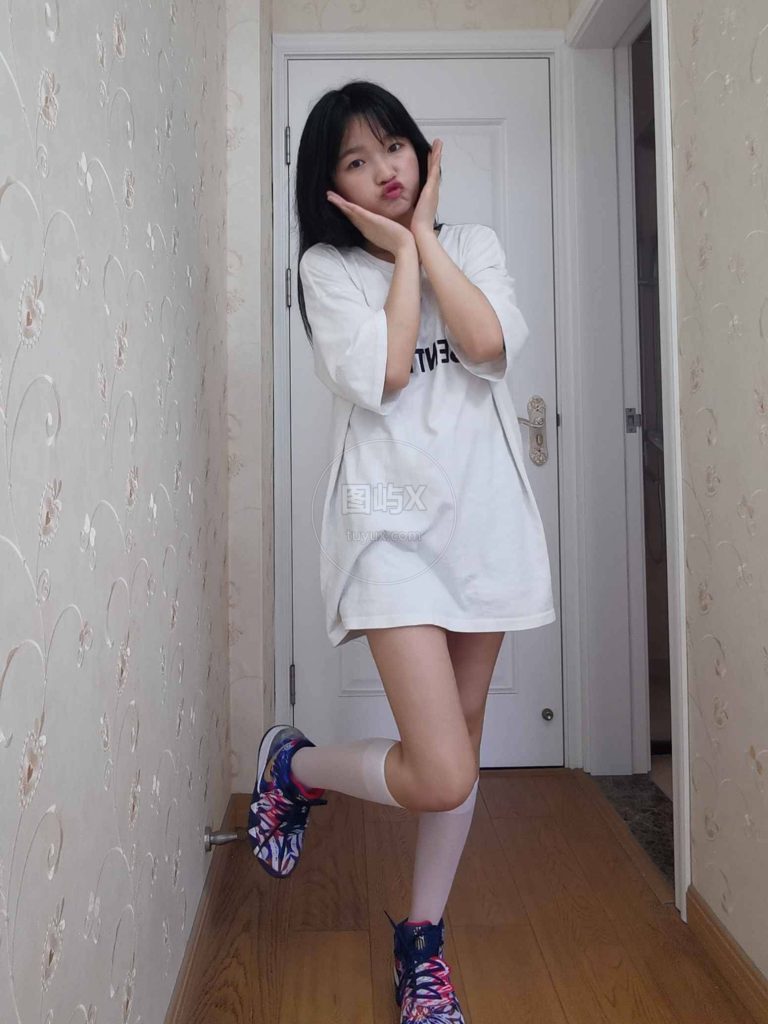 誉铭摄影2022《2022.6月份整合福利》 [120P-5V-1.3GB]-图屿X