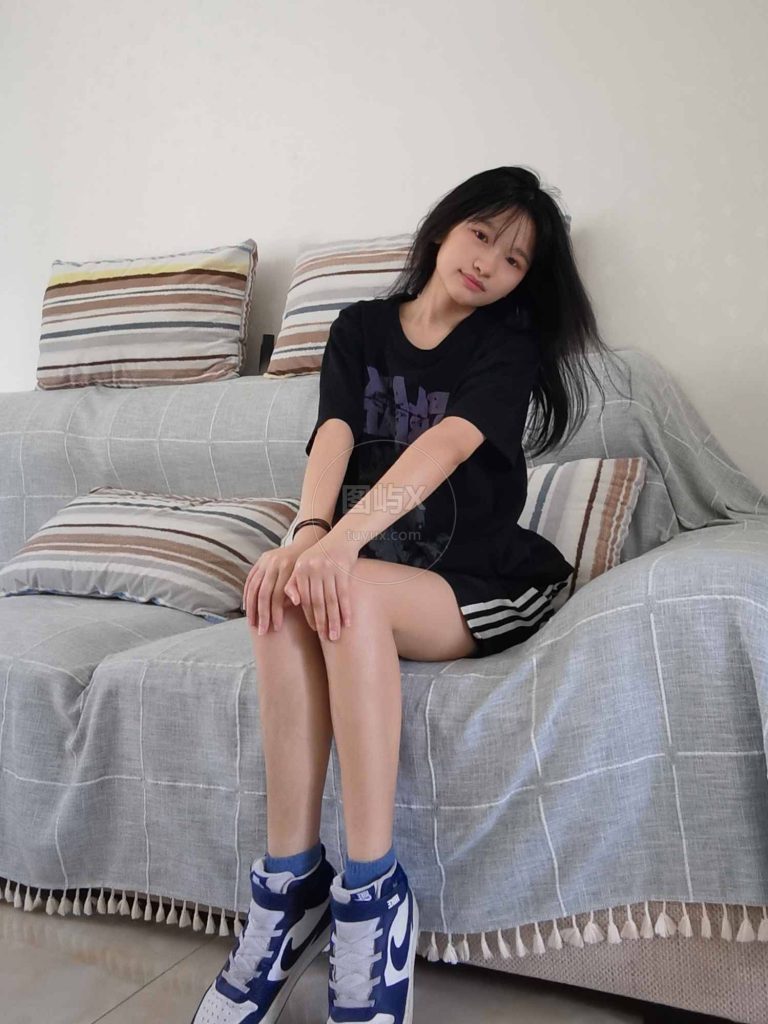 誉铭摄影2022《2022.8月份整合福利》 [133P-5V-876MB]-图屿X