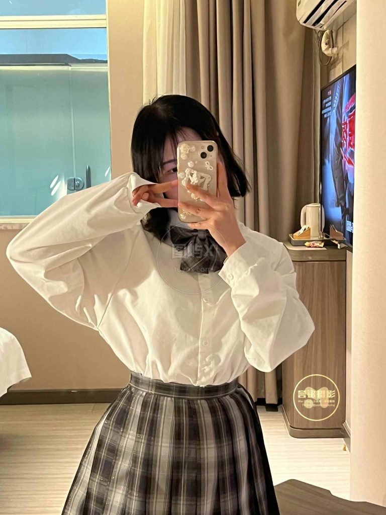 誉铭摄影2022《2022第10期》 [110P-1V-1004MB]-图屿X