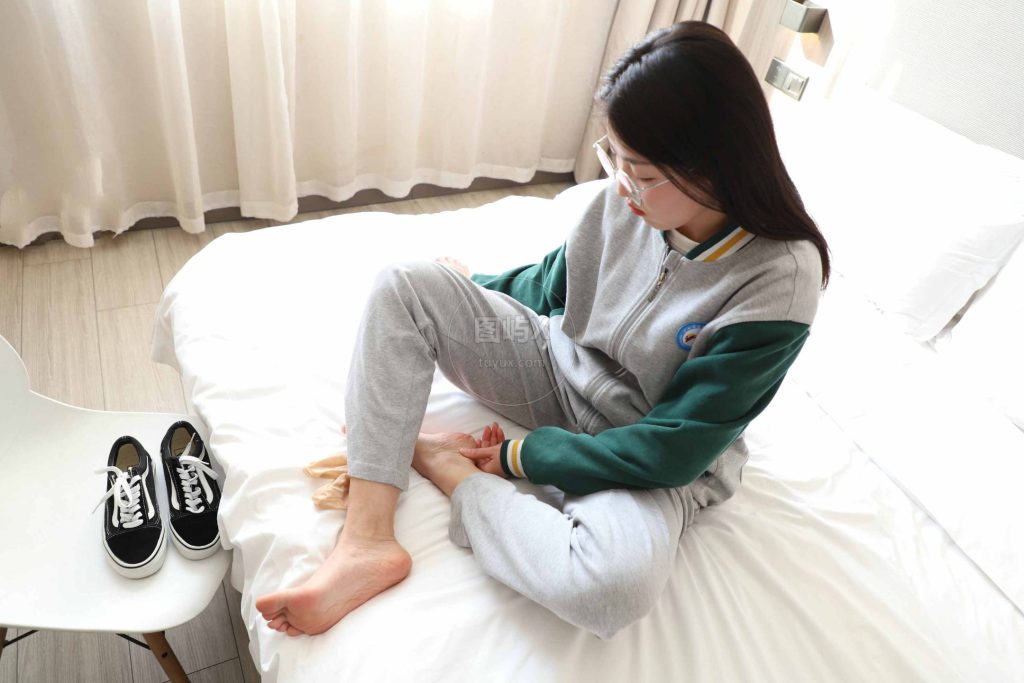 誉铭摄影2023《2023微信群第二套》 [90P-1V-1.0GB]-图屿X