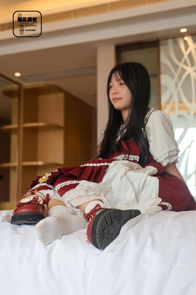 御足摄影 NO.004 JK百褶裙 [76P-1V-1005MB]-图屿X