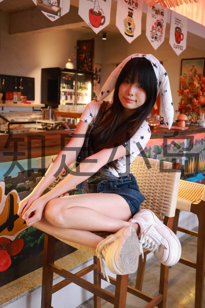 知足小岛 NO.245 呆呆 探店&middot;卡布奇诺！ [309P-1V-2.4GB]-图屿X