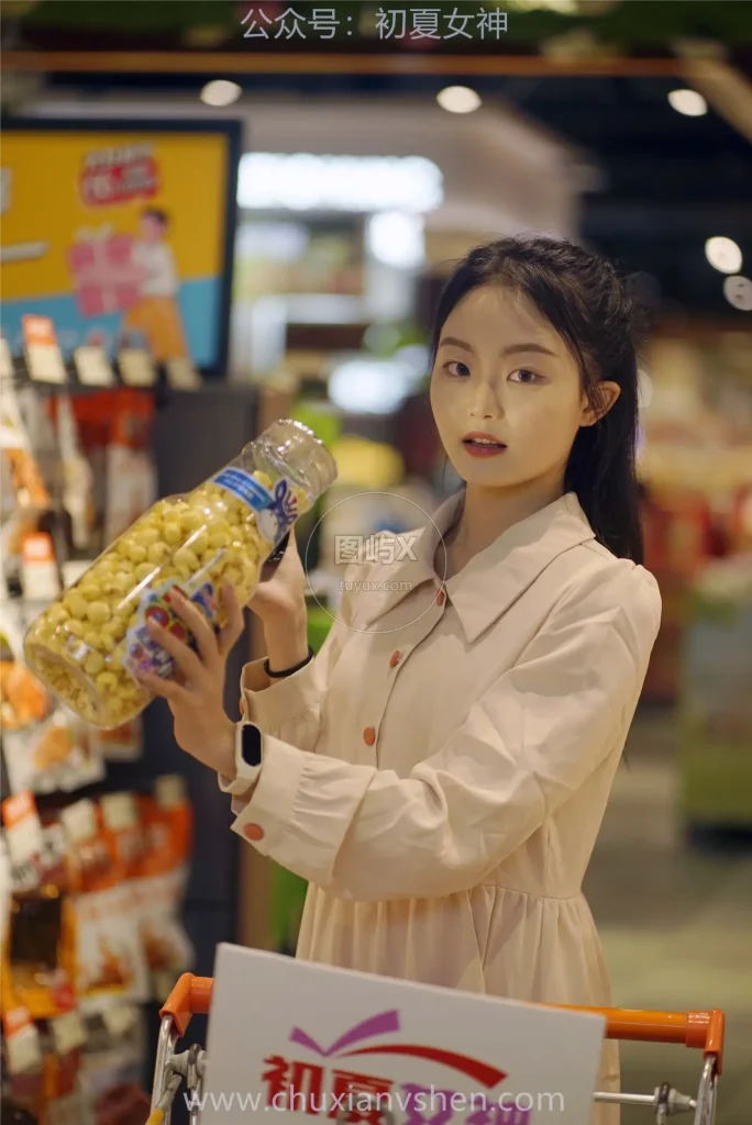 初夏女神 NO.042 双双 偶遇学姐 周末逛商场 [120P-1V-6.9GB]-图屿X