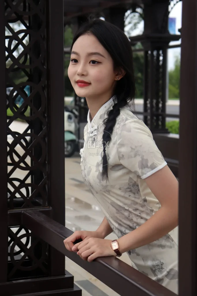 初夏女神 NO.058 双双 旗袍少女 [203P-1V-6.6GB]-图屿X