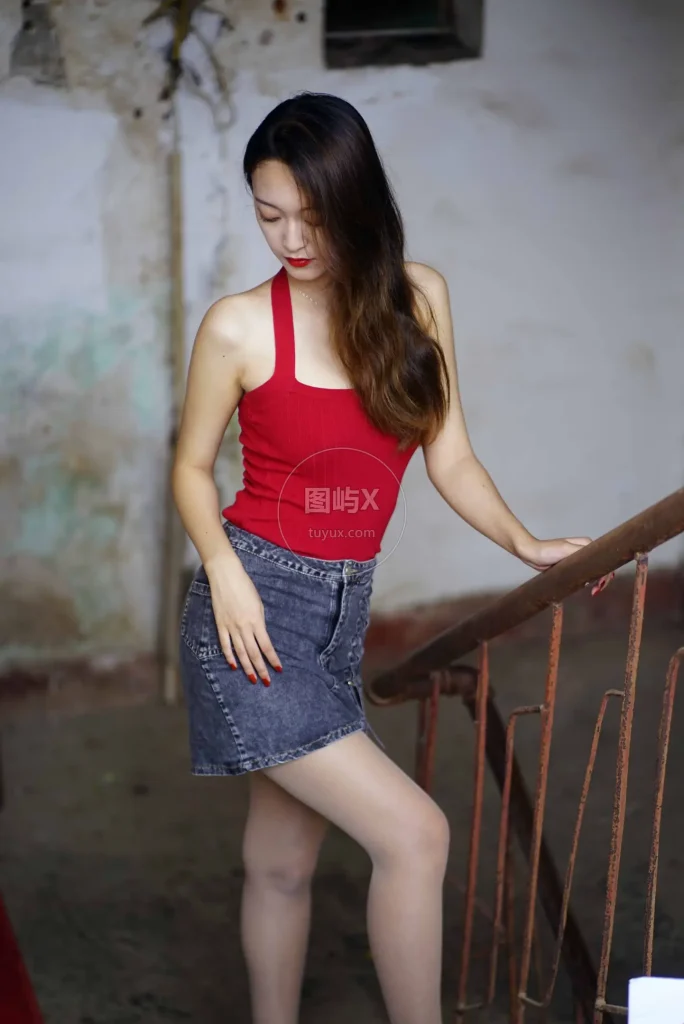 初夏女神 NO.062 依依 复古街头 [130P-1V-4.4GB]-图屿X