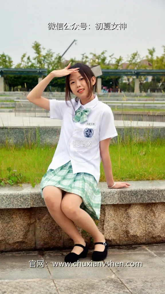 初夏女神 NO.079 情情 绿色JK套 [72P-1V-5.0GB]-图屿X