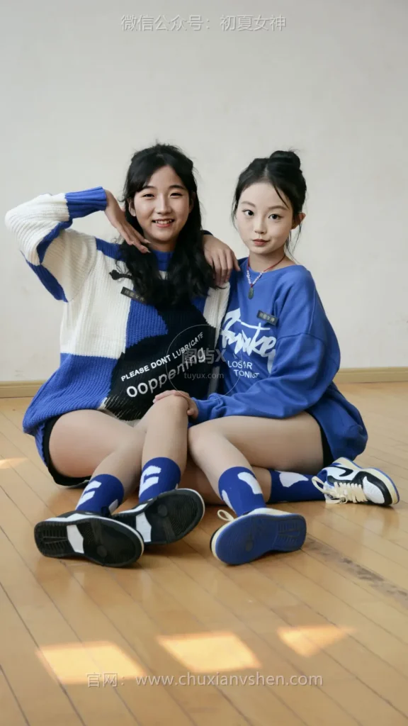 初夏女神 NO.107点点、双双 蓝色多巴胺 [151P-1V-4.8GB]-图屿X