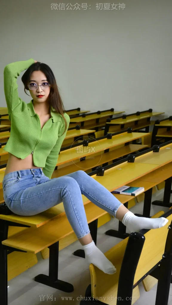 初夏女神 NO.118 依依 母校我来了 [130P-1V-3.6GB]-图屿X