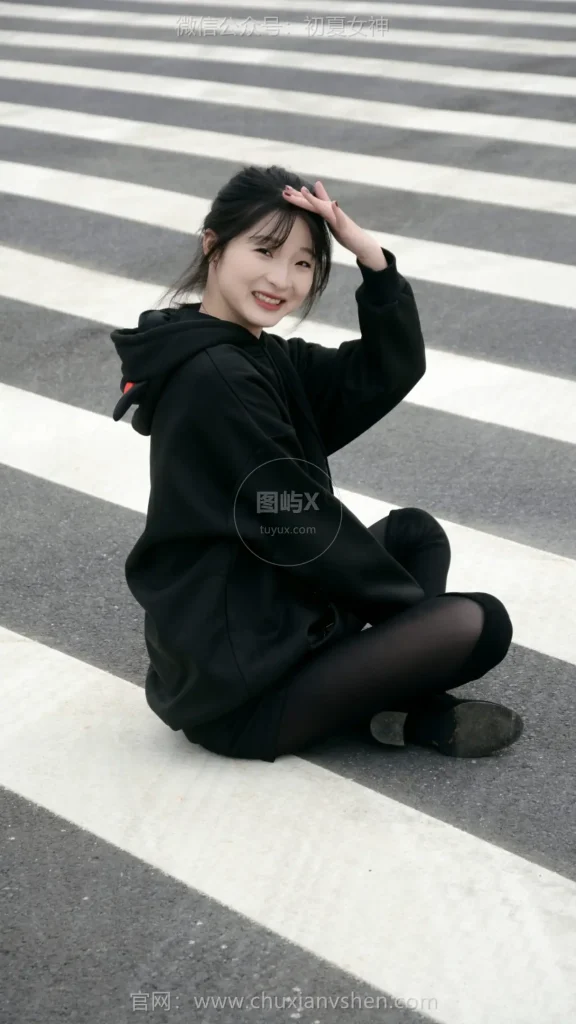 初夏女神 NO.135 安妮 浅看红枫 [120P-1V-3.1GB]-图屿X