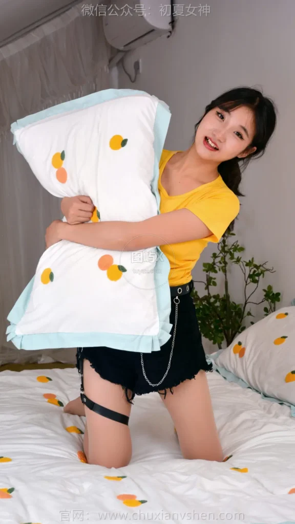 初夏女神 NO.156 点点 简约穿搭 [140P-1V-9.6GB]-图屿X