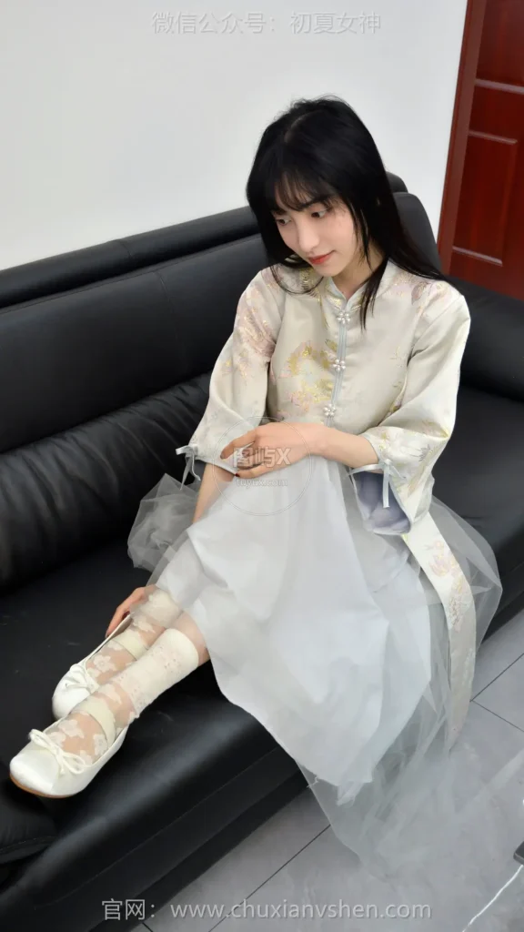 初夏女神 NO.167 柒柒 最美伴娘 [140P-1V-4.9GB]-图屿X