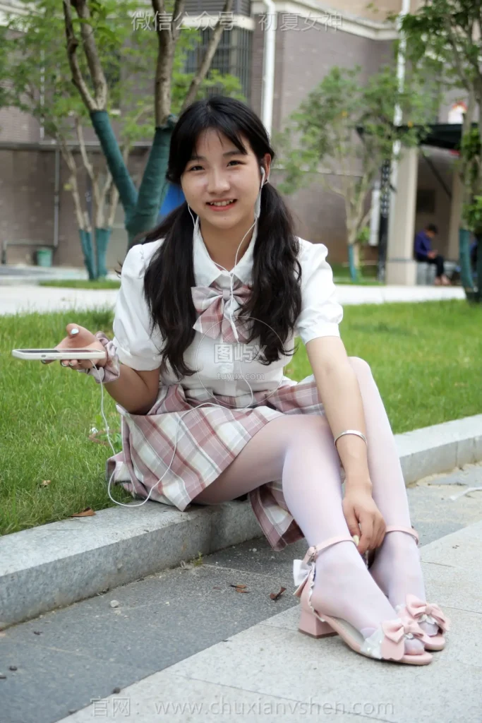 初夏女神 NO.225 点点 优雅自然 [95P-1V-3.8GB]-图屿X