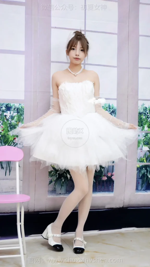 初夏女神 NO.268 番茄 隐形翅膀 带上翅膀就是天使，没有翅膀就是婚纱 [100P-1V-4.0GB]-图屿X