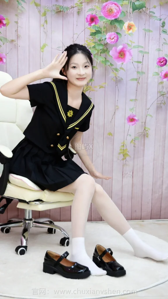 初夏女神 NO.293 安妮 小鹿乱撞 [100P-1V-3.9GB]-图屿X