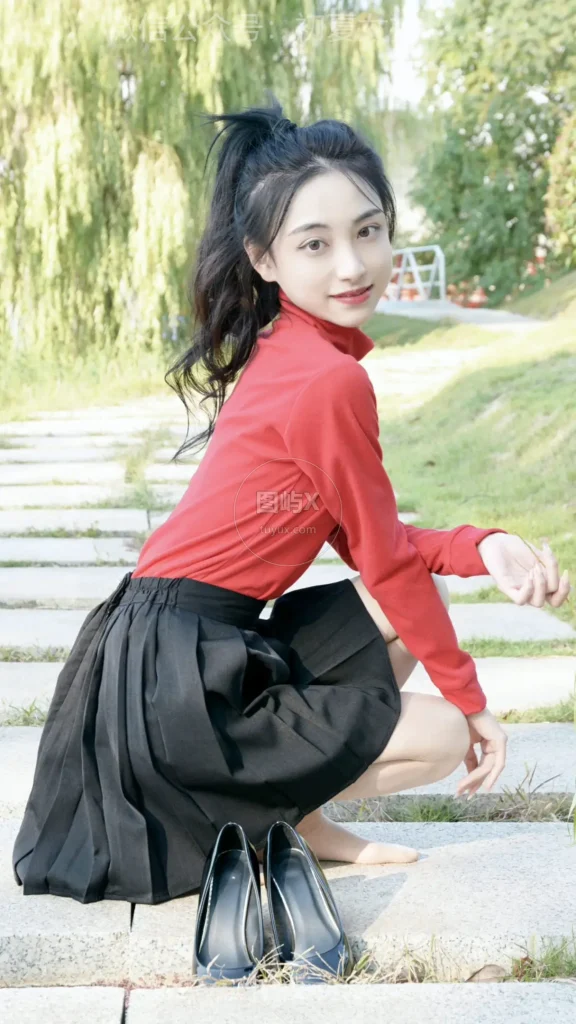 初夏女神 NO.317 柒柒 自然魅力 大自然是慷慨的 它给予我们无数的馈赠 [100P-1V-4.3GB]-图屿X