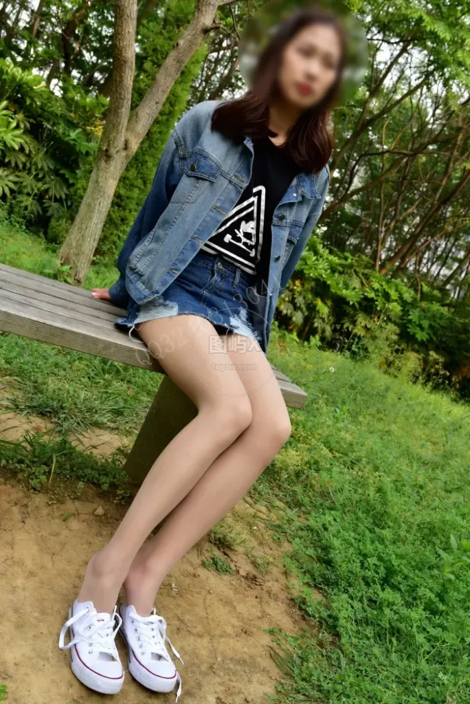 大生模拍 NO.034 依依-喜欢穿丝袜的女孩 [51P-212MB]-图屿X