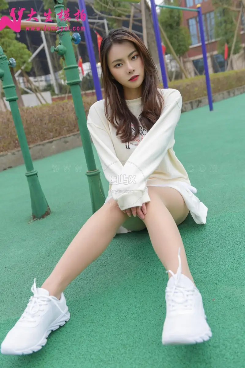 大生模拍 NO.177 雯雯 运动鞋的味道 [61P-116MB]-图屿X