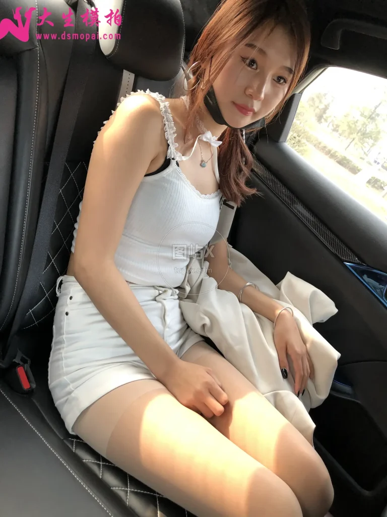 大生模拍  粉丝投稿1-肉丝篇 [96P-1V-297MB]-图屿X