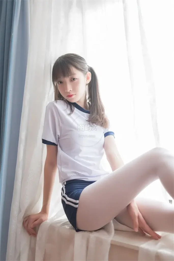 风之领域 No.006 运动风白丝少女 [50P-80MB]-图屿X