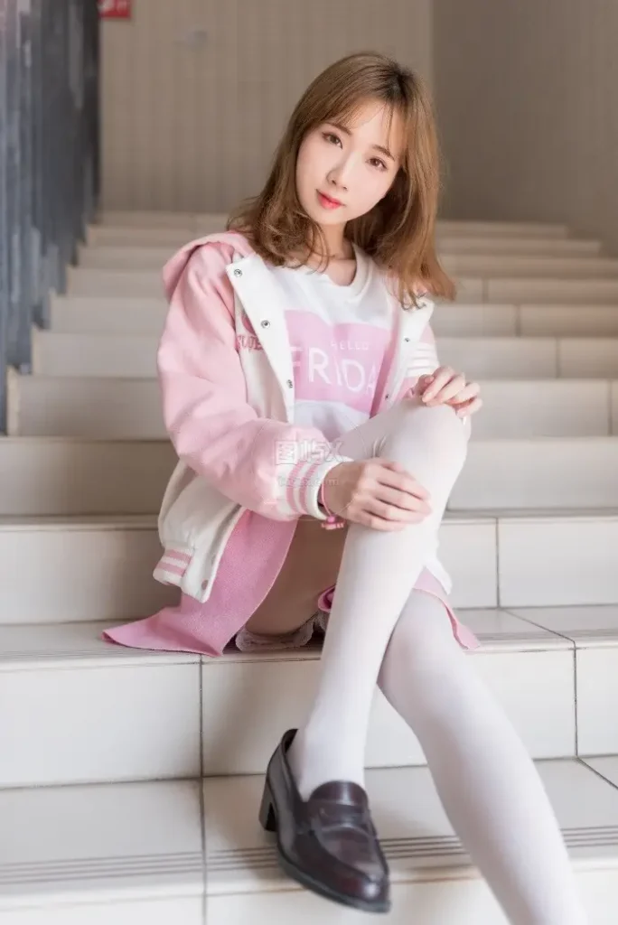 风之领域 No.026 粉色系校花白丝小姐姐 [48P-187MB]-图屿X