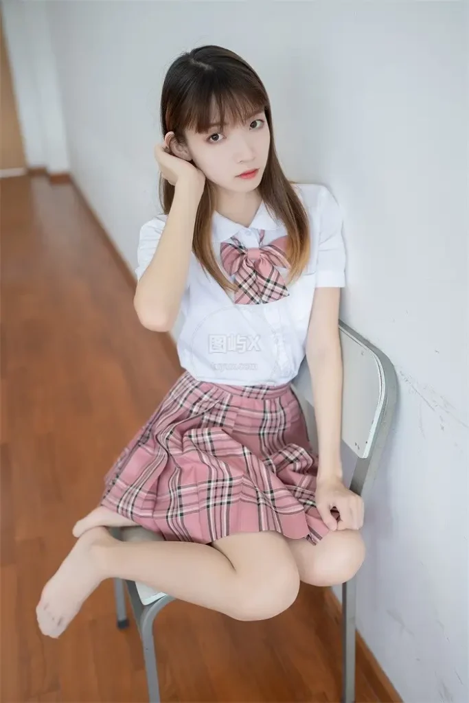 风之领域 No.114 格子裙 隔壁少女 [49P-133MB]-图屿X