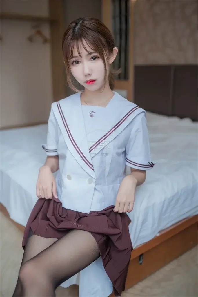 风之领域 No.129 黑丝系制服小姐姐 [45P-101MB]-图屿X