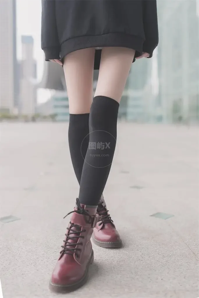 风之领域 No.145 纤细的黑丝小长腿 [48P-187MB]-图屿X