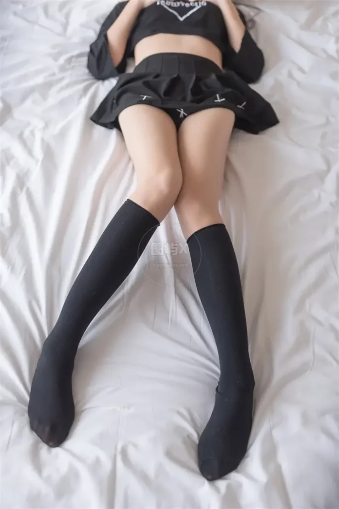 风之领域 No.148 黑色吊带短裙 [40P-204MB]-图屿X