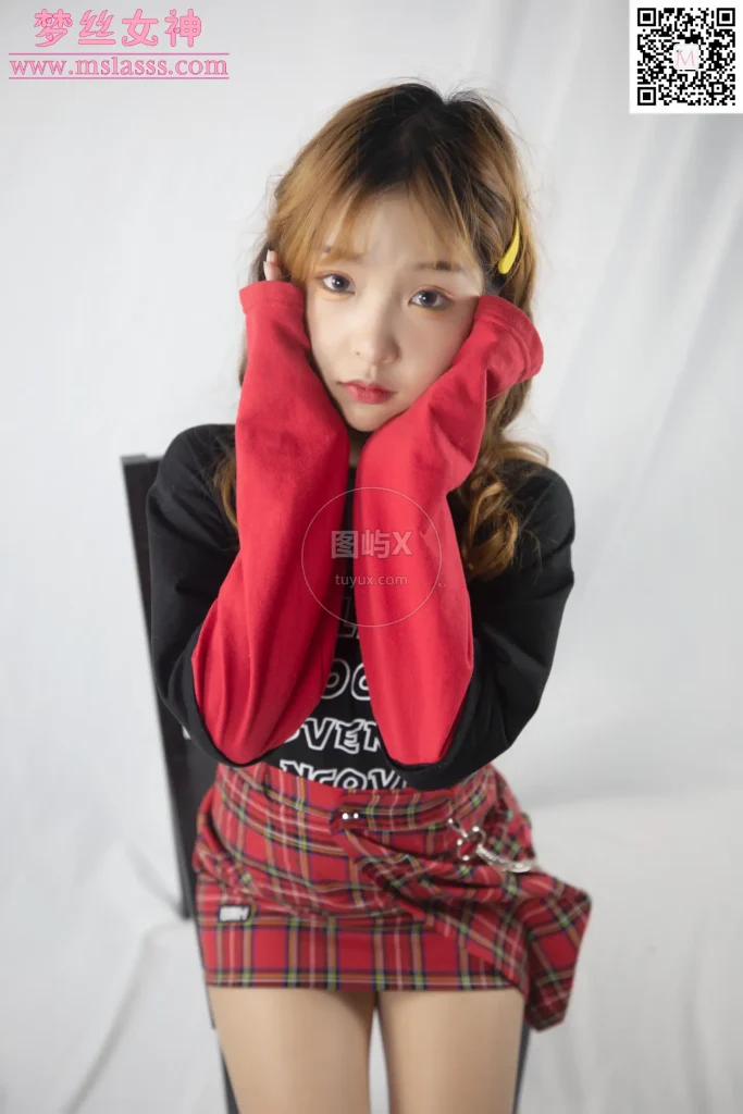 MSLASS梦丝女神 2020-08-24 甜甜 彩色的丝袜脚指 [42P-333MB]-图屿X