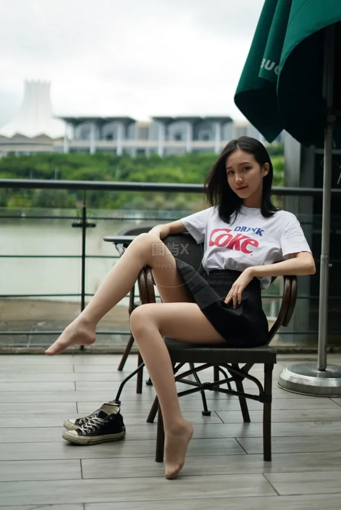 萌甜物语 XM107《清纯百褶裙-腿腿》 [100P-1V-299MB]-图屿X