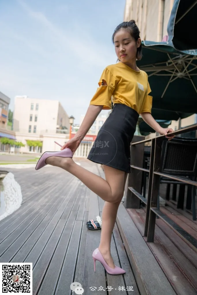 袜涩写真 VOL.005 小丽漫咖啡 [52P-425MB]-图屿X