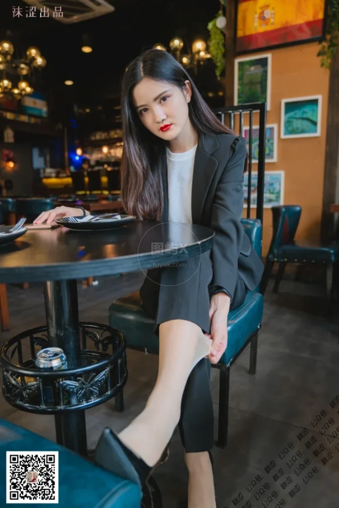 袜涩写真 VOL.044 安妮制服库里丝 [40P-742MB]-图屿X