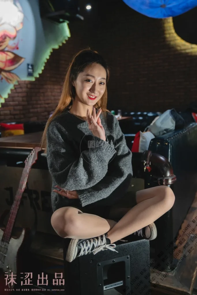 袜涩写真 VOL.055-刘哈哈-玩 [51P-203MB]-图屿X