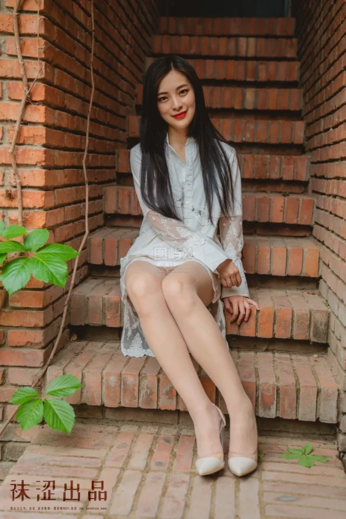 袜涩写真 VOL.061 空乘-小帆 [51P-1V-1.1GB]-图屿X