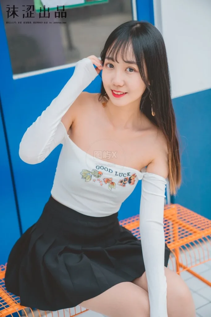 袜涩写真 VOL.065 脸脸乔11粉蛇 [43P-1V-922MB]-图屿X