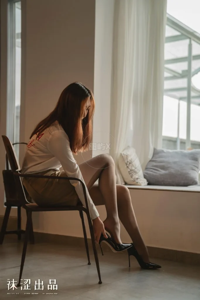 袜涩写真 VOL.077《静》 [49P-114MB]-图屿X